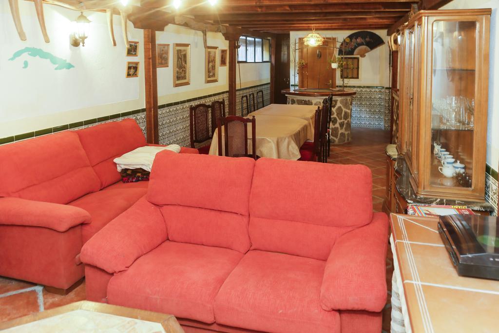 En Casa De Carlos Ortigosa del Monte المظهر الخارجي الصورة
