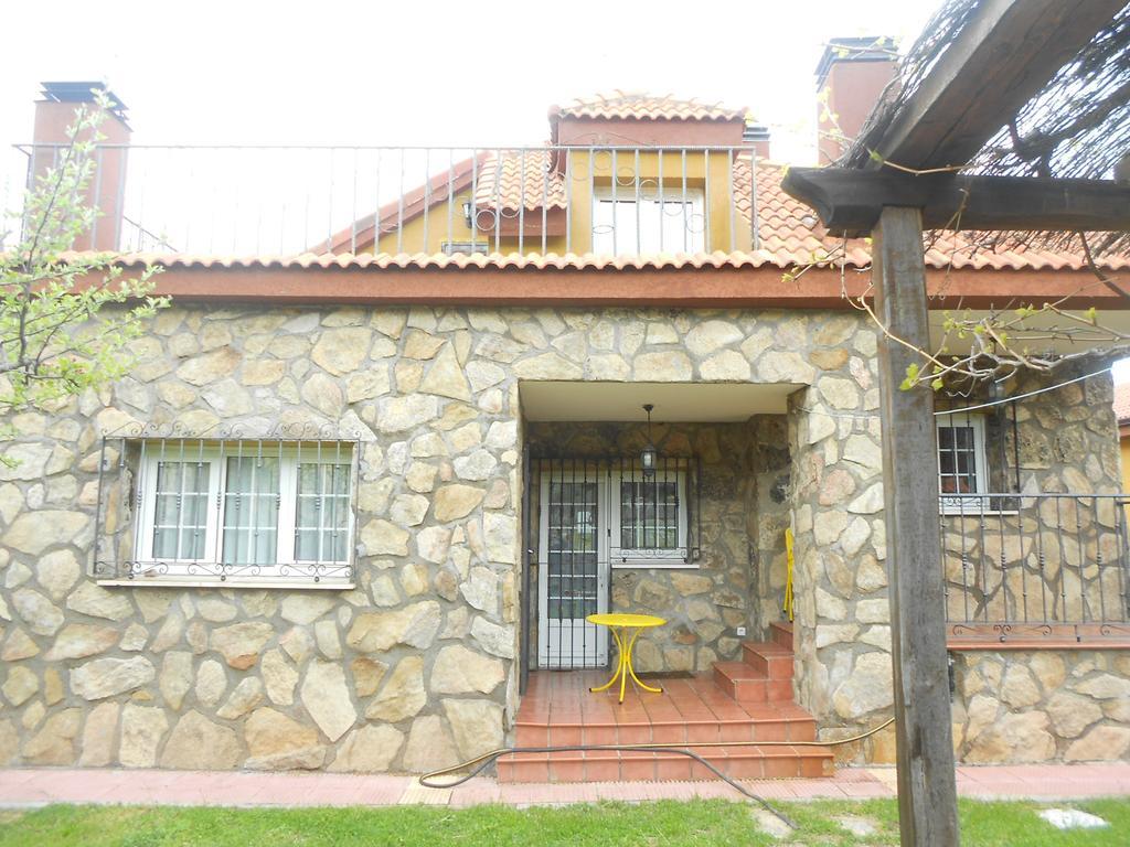 En Casa De Carlos Ortigosa del Monte المظهر الخارجي الصورة